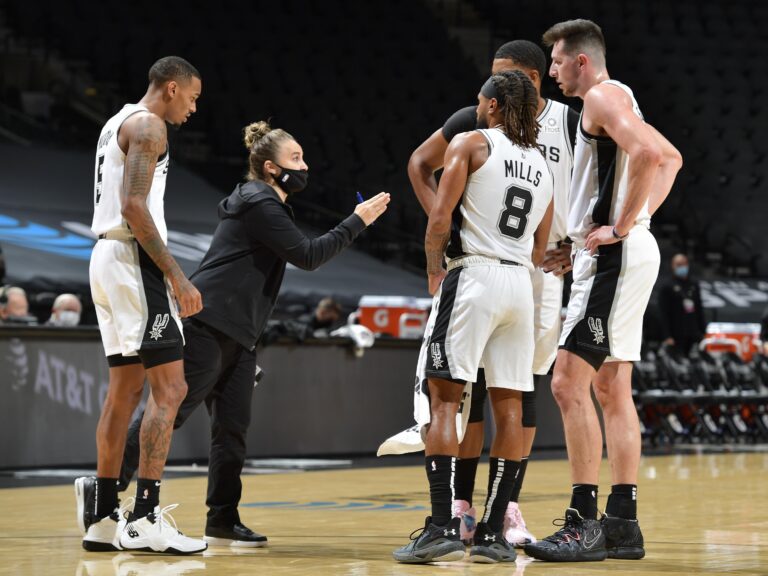 Spurs assistant coach Becky Hammon to be inducted into San Antonio Sports Hall of Fame – ESPN