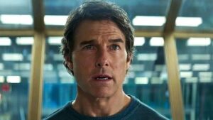 Tom Cruise and ‘Mission: Impossible’ director visit military families, screen new film during San Antonio visit – KSAT