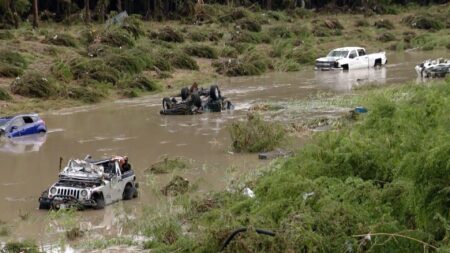 15 vehicles swept away in San Antonio flooding, leaving 8 dead and 6 missing – NBC News