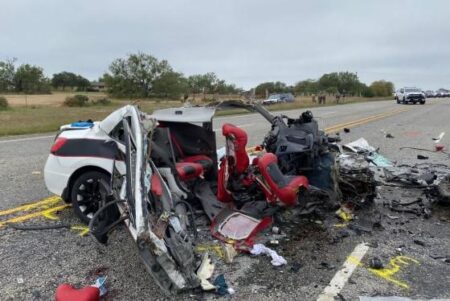 Police: 4 dead in a San Antonio crash involving a bus and a stolen vehicle – ABC News