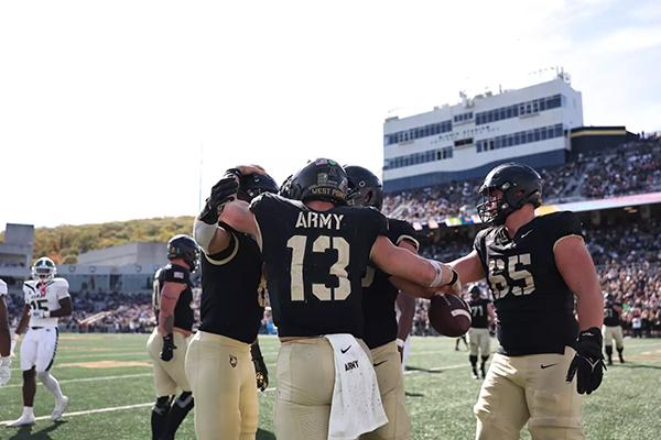 Takeaways: Army Upsets UTSA 37-29 in San Antonio – Sports Illustrated