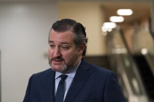 Texas’ top political leaders react to Roe v. Wade reversal – Houston Chronicle
