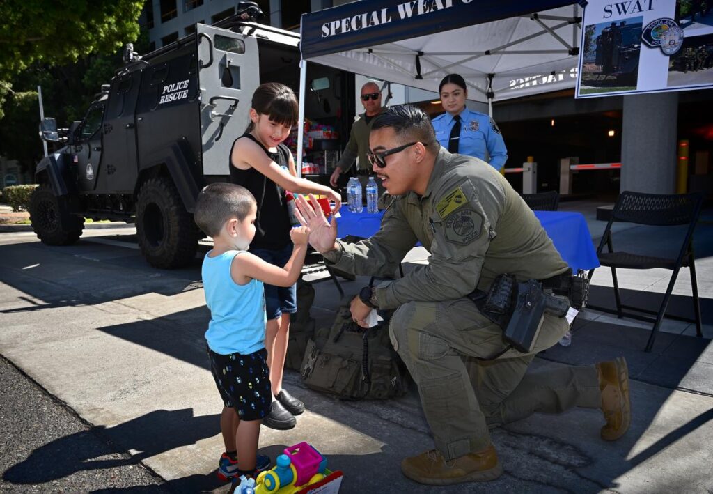 SAPD and US Marshals Team Up to Rescue Dozens of Missing and Endangered Youth in Major Operation SAPD and US Marshals rescue dozens of missing and endangered juveniles in joint operation – kens5.com