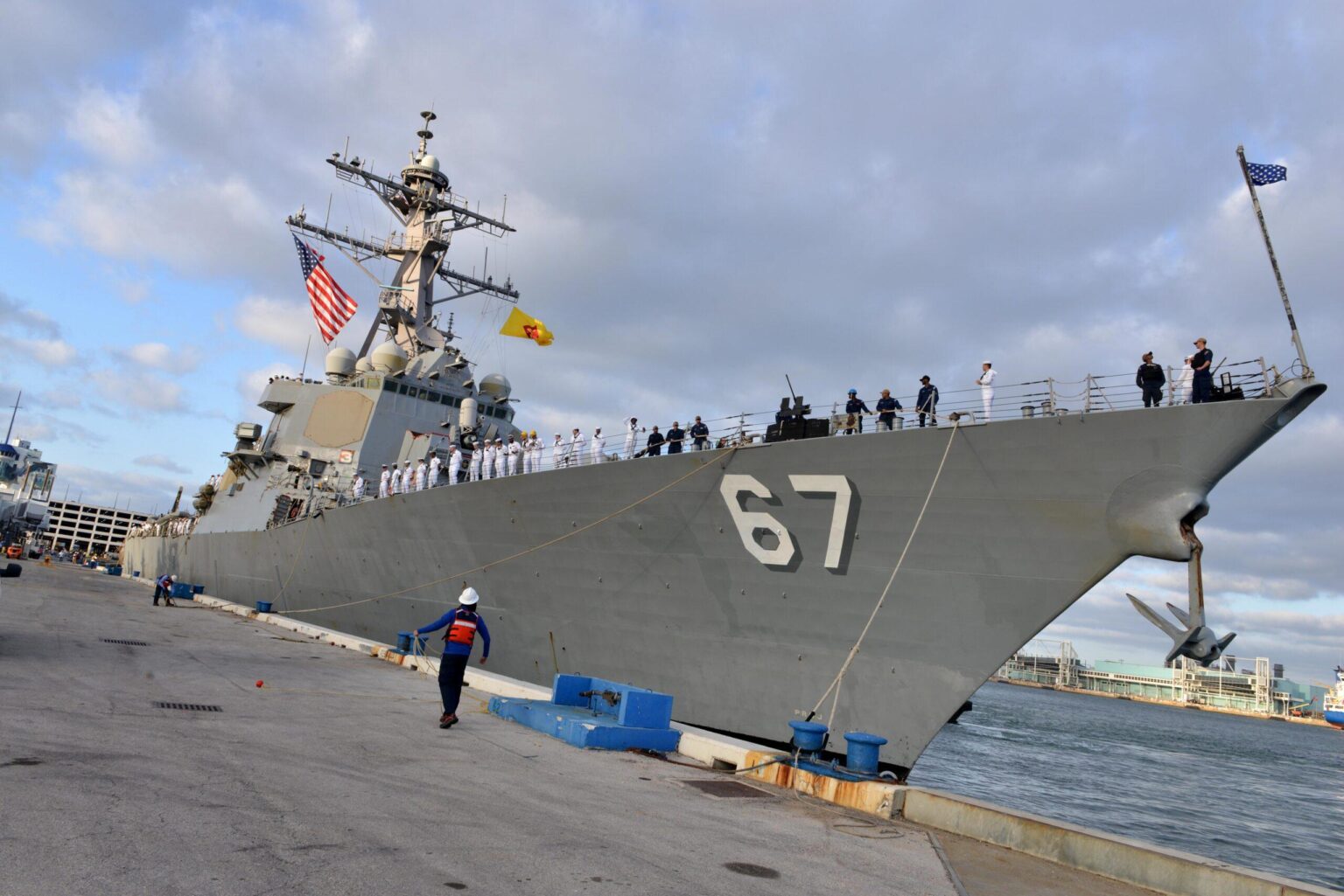 U.S. Boosts Naval Presence in Caribbean with New Destroyer and Eight Surface Warships U.S. Adds Destroyer to Caribbean Sea, 8 Surface Warships in Region – USNI News