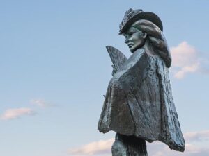 Boerne Champion’s Elizabeth Leachman earns invitation for USA Track & Field Olympic Trials – WOAI