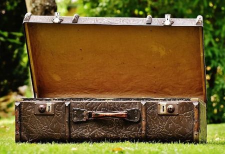 Borrowed suitcase lands San Antonio native and military spouse in Panama jail – KABB
