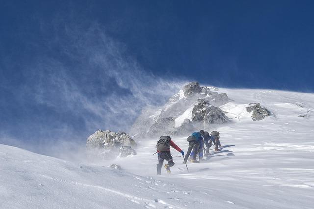 Loved ones mourn San Antonio woman killed in avalanche on Broad Peak in Pakistan – WOAI